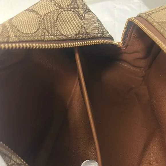 COACH Dempsey Boxy Cosmetic Case 20 Inches Signature Jacquard With Coach Patch - Picture 7 of 9